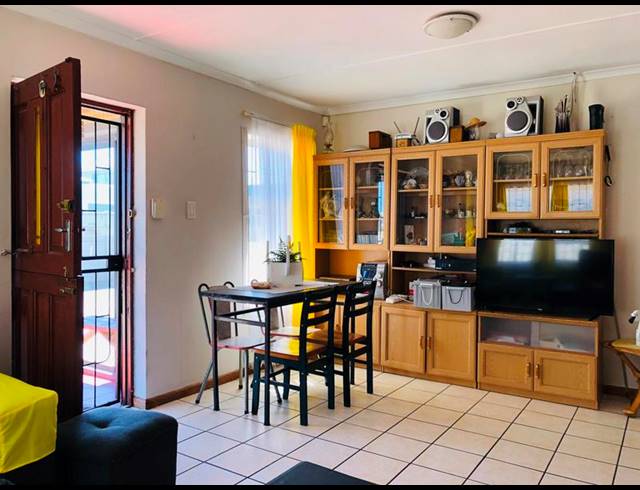 2 BEDROOM HOUSE FOR SALE IN DE KELDERS